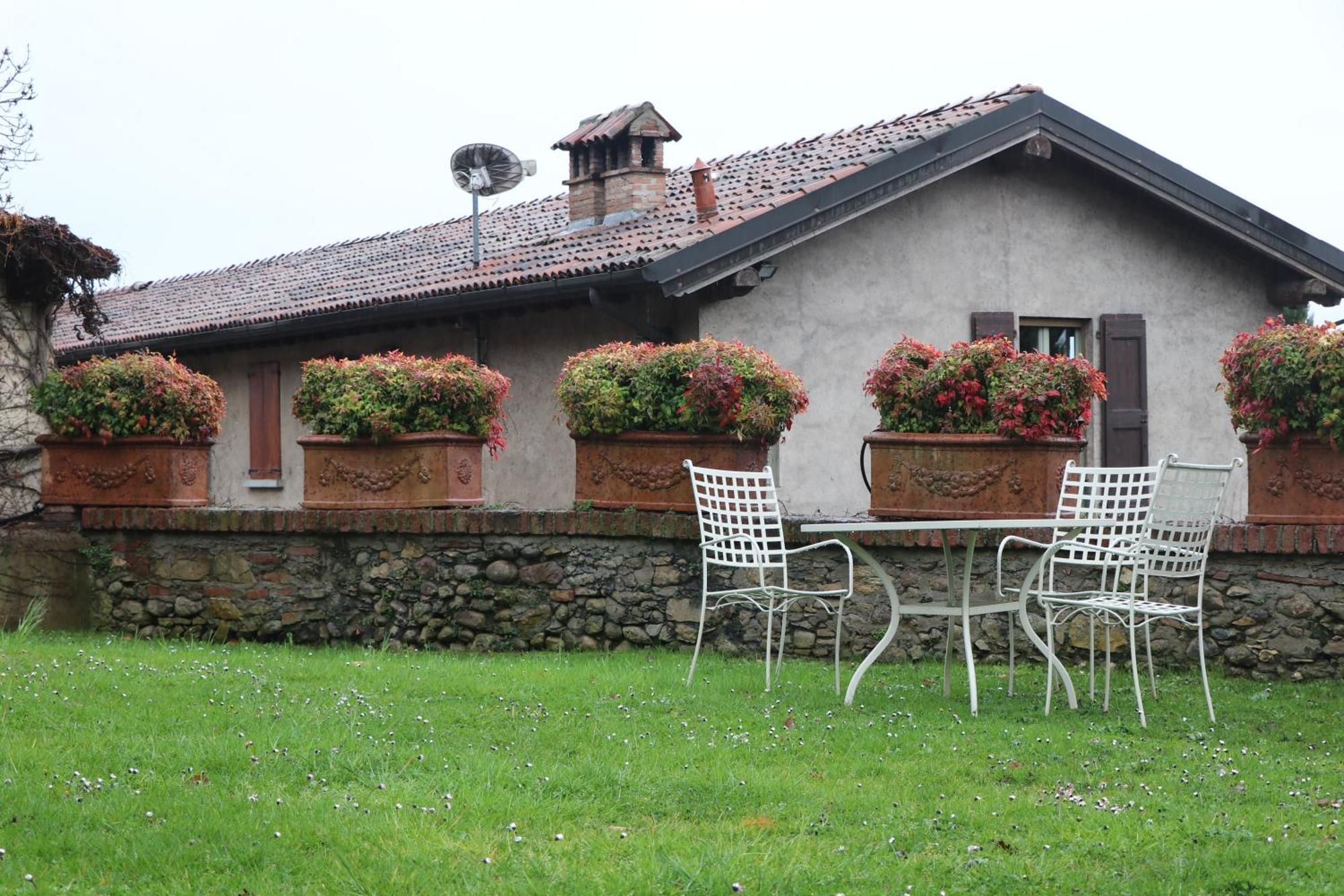 Вилла Borgo Santa Giulia Корте Франка Экстерьер фото