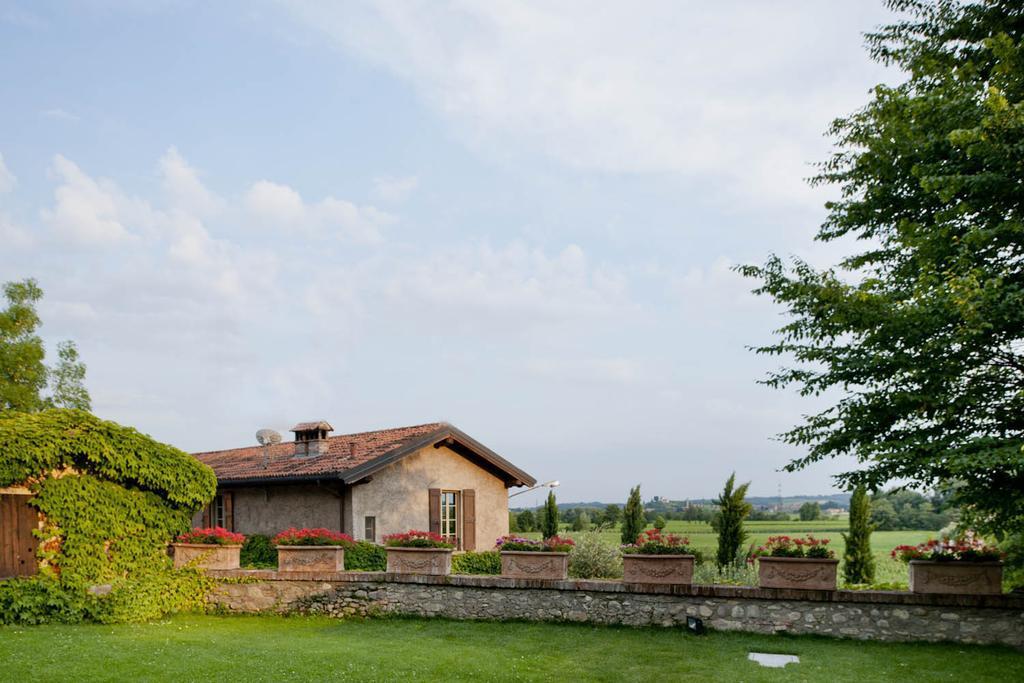 Вилла Borgo Santa Giulia Корте Франка Экстерьер фото